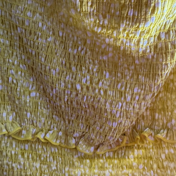 Brand Lush, yellow and white form fitting crop top - Picture 3 of 4
